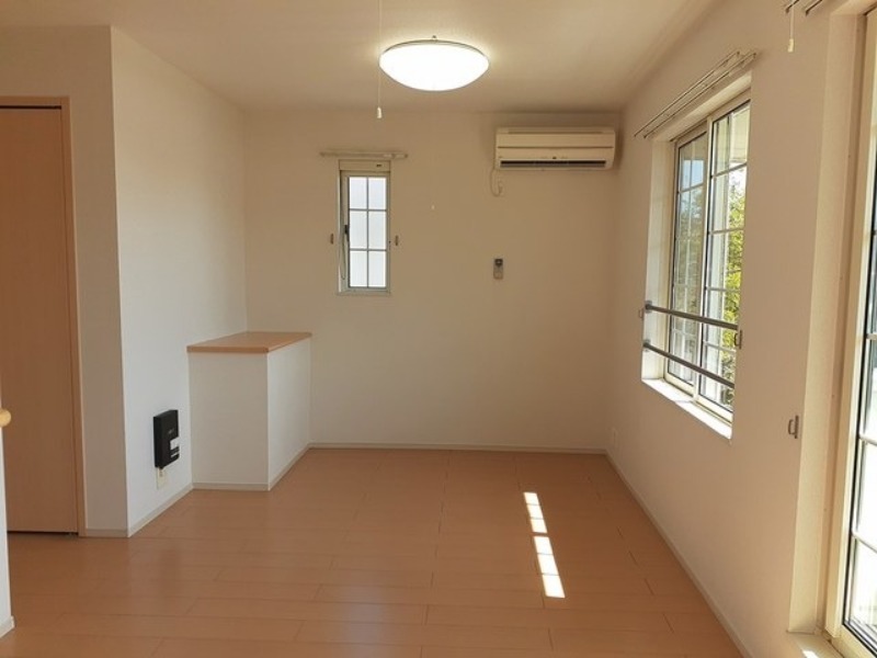 居室・リビング　図面と現状に相違がある場合には現状を優先