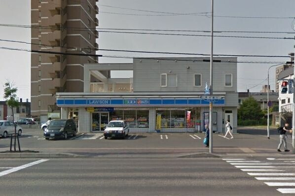 コンビニ　ローソン札幌平岸3条店（コンビニ）まで48m