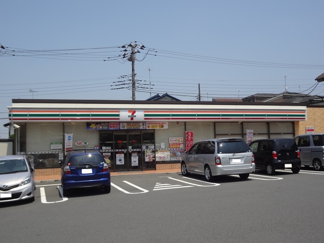 コンビニ　セブンイレブン八王子めじろ台駅南店（コンビニ）まで586m