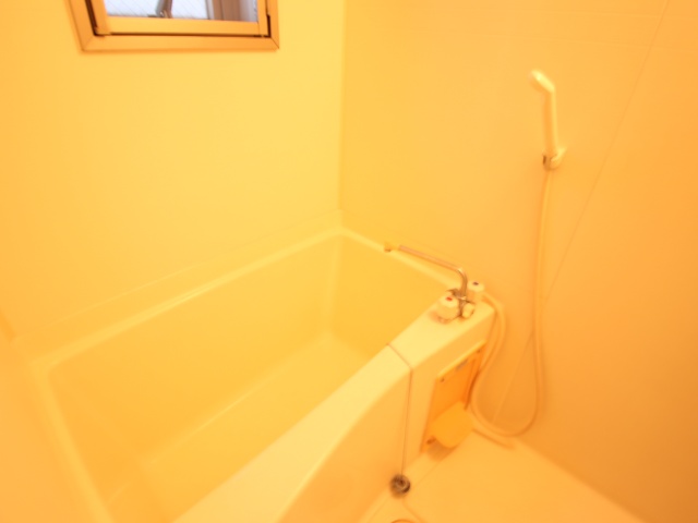 バス・シャワールーム　※別室の参考写真の為、現況優先です。