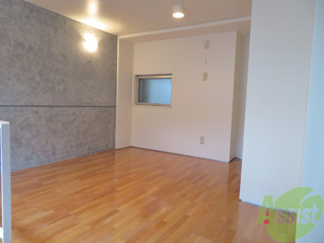 その他部屋・スペース　寝室はこんな感じです。スタイリッシュで良いですね。