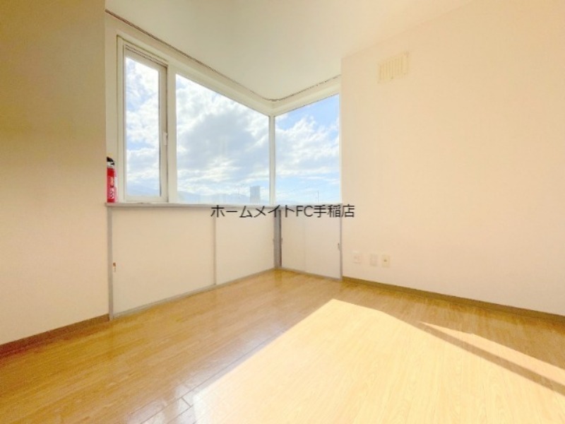 居室・リビング　明るく広々リビングスペース♪