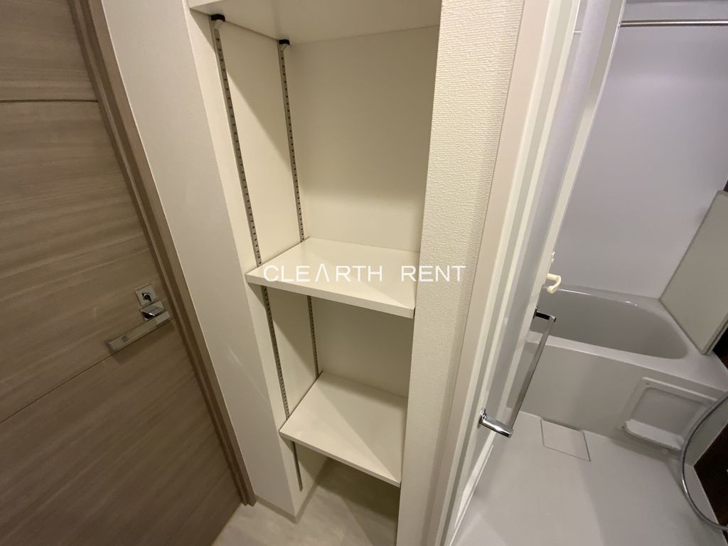 その他設備　水回りに便利な収納棚