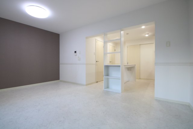 居室・リビング　※別室の参考写真の為、現況優先です。