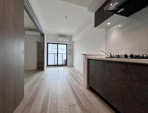 居室・リビング　室内