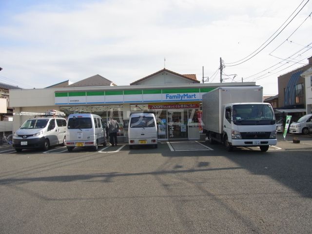 コンビニ　ファミリーマート府中本宿町店（コンビニ）まで438m