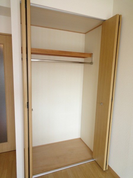 収納　同マンション別室の写真です。