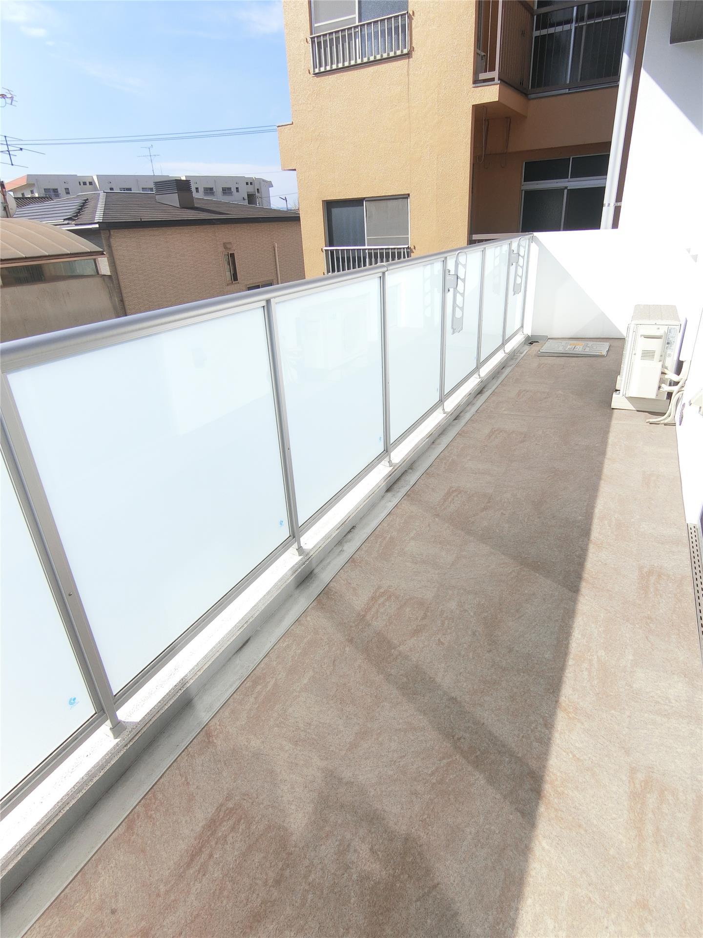 バルコニー　日当たり良好で風通しの良いバルコニー♪（同仕様画像）