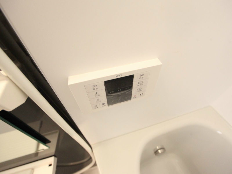 その他設備　追い焚き　オートバス機能付給湯設備