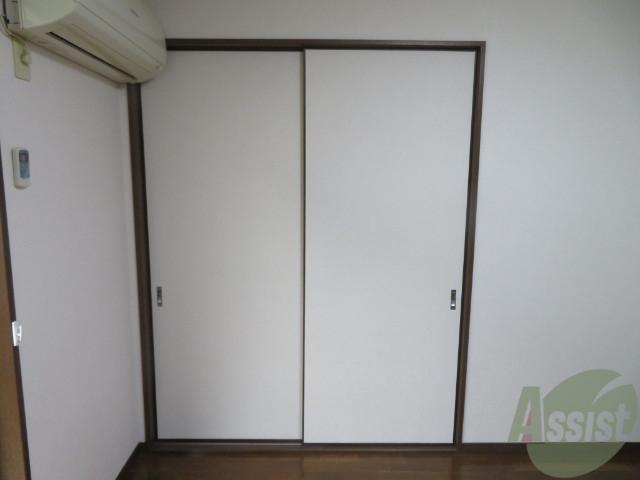 収納　クローゼットがありました。お洋服や荷物はここへ