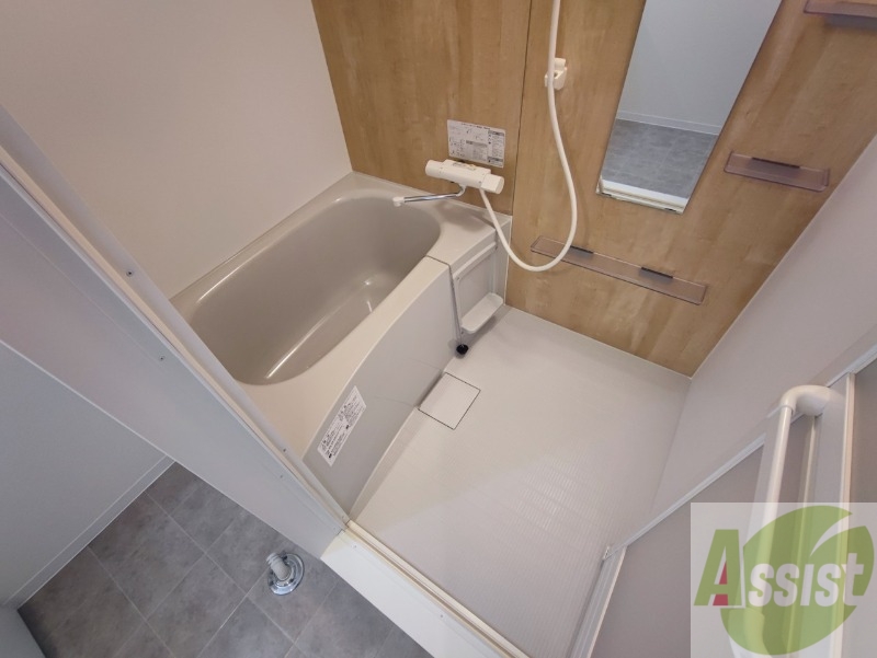 バス・シャワールーム　お風呂になります。一日の疲れを癒してくださいね。