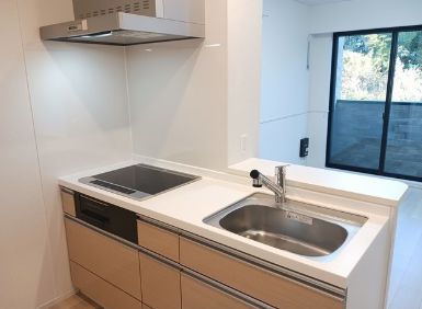 キッチン　※同タイプ写真になります