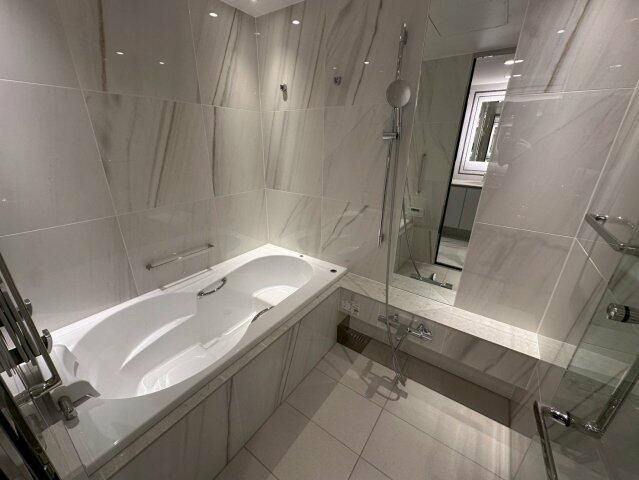 バス・シャワールーム　お風呂で日々の疲れを落としましょう