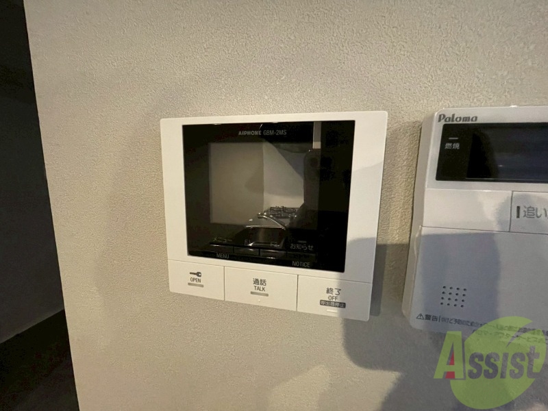 セキュリティ　ＴＶモニター付インターホンです。来客者の顔が見えるので安心！