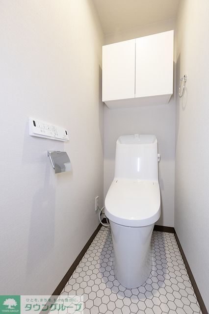 トイレ　※写真は同タイプ住戸です。