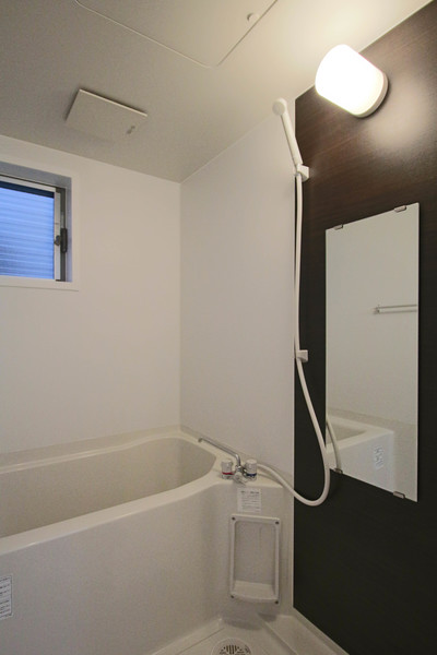 バス・シャワールーム　同じ敷地内の別の部屋