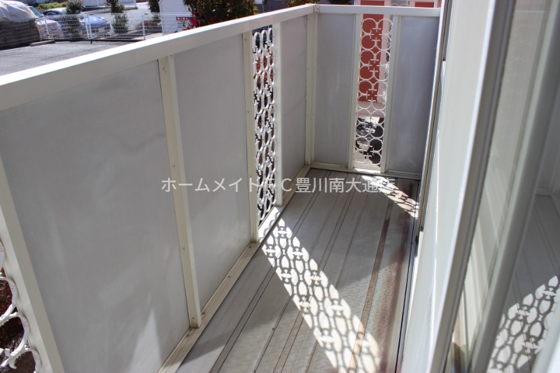 バルコニー　同型別部屋