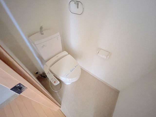 トイレ　同物件別号室