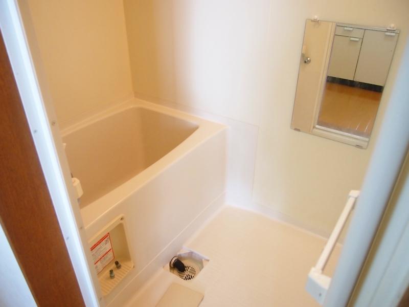 バス・シャワールーム　浴室