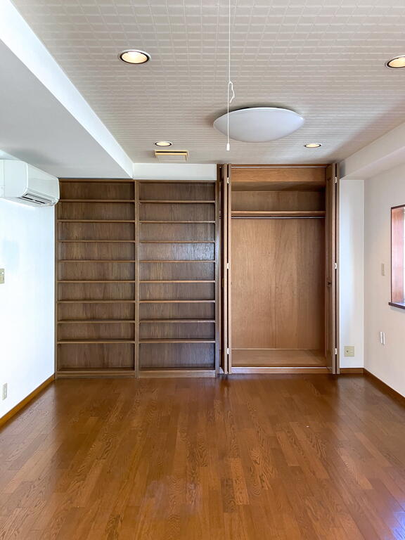 収納　各部屋に収納があります。