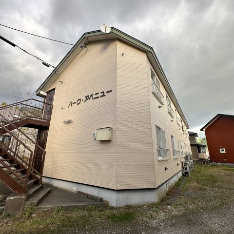 建物外観　落ち着いた雰囲気の外観です