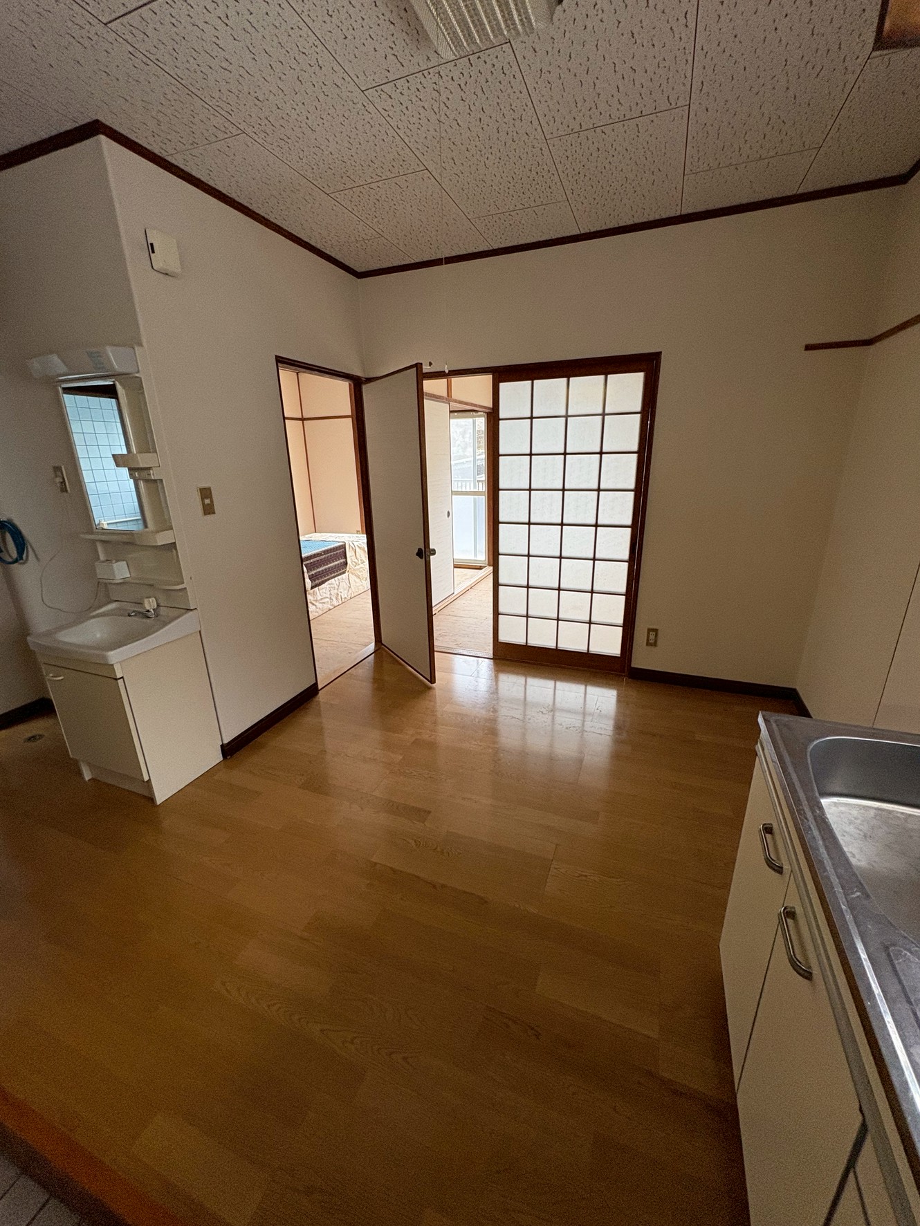 コーポステーションの居間写真