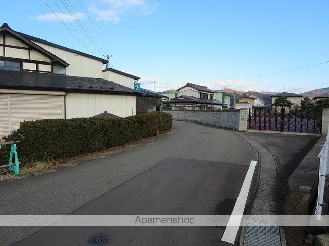 その他　周辺道路（その他）まで0m