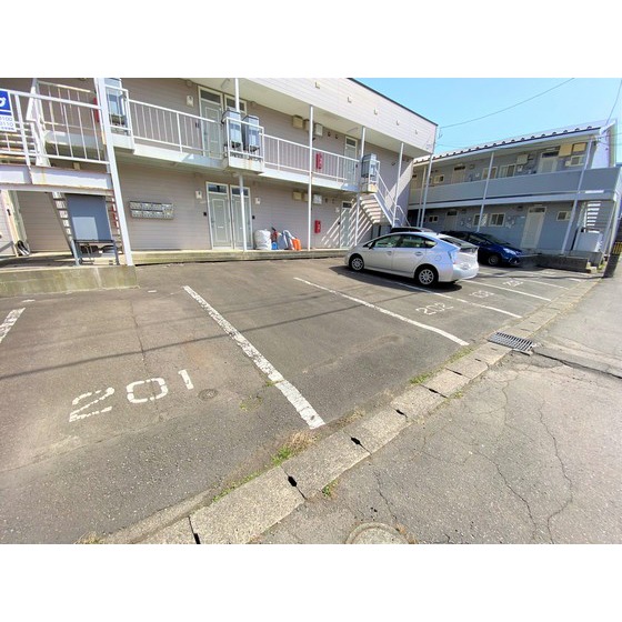 駐車場　駐車場