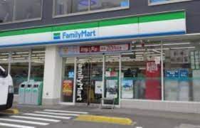 コンビニ　ファミリーマート 仲六郷第一京浜店（コンビニ）まで640m