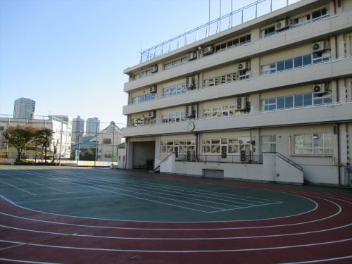 小学校　港区立白金小学校（小学校）まで854m