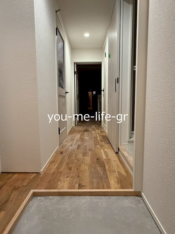 玄関　※同施工会社別物件、参考写真