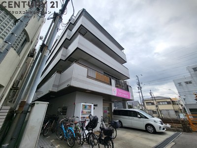 建物外観　敷地内駐輪場ありの2DKです