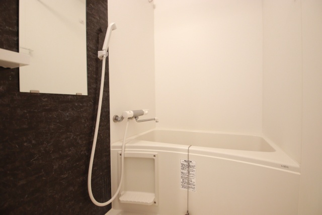 バス・シャワールーム　※別室の参考写真の為、現況優先です。