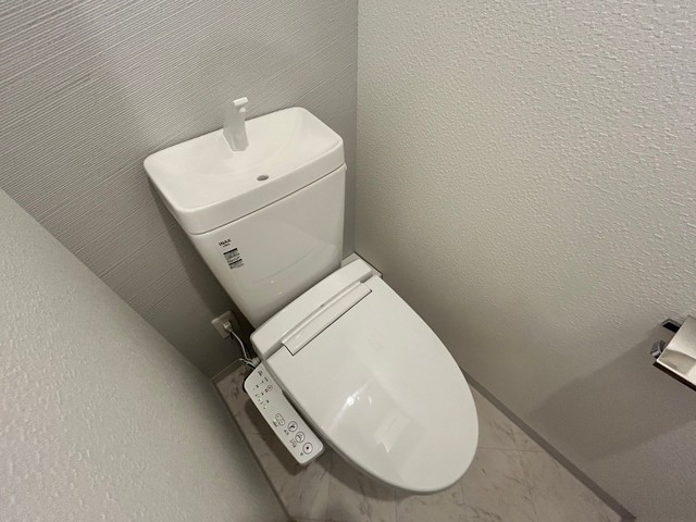 トイレ　別号室の写真です