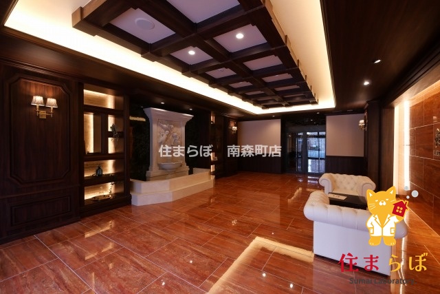 ロビー　「暮らしの設計図は、ここから始まります。」