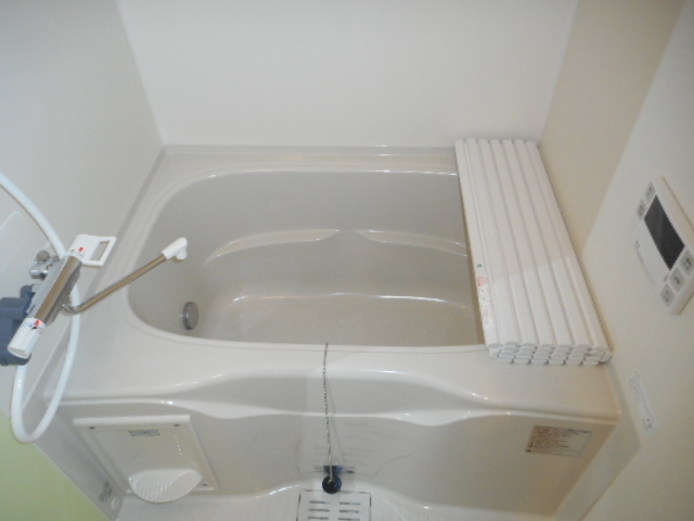 バス・シャワールーム　追焚給湯付きバス