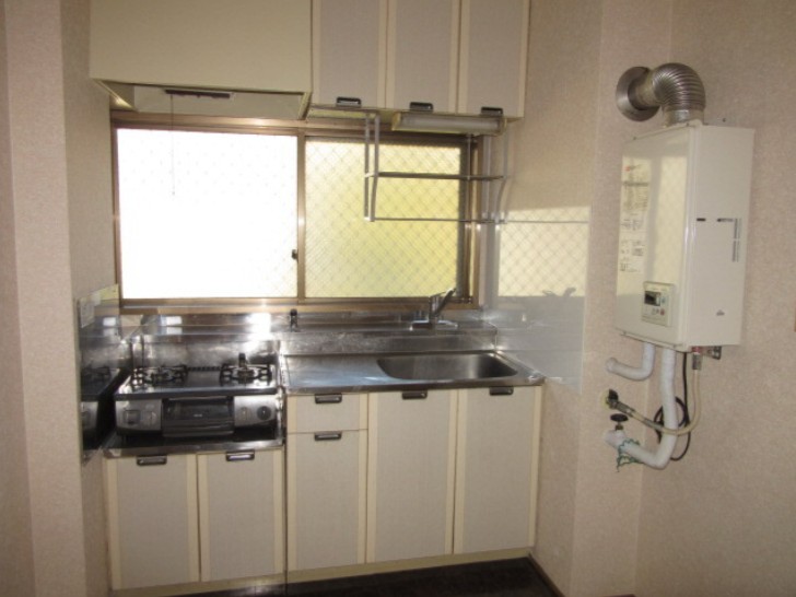 キッチン　キッチンはこちら