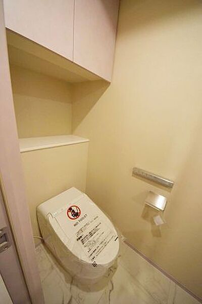 トイレ　写真は同タイプ住居です。