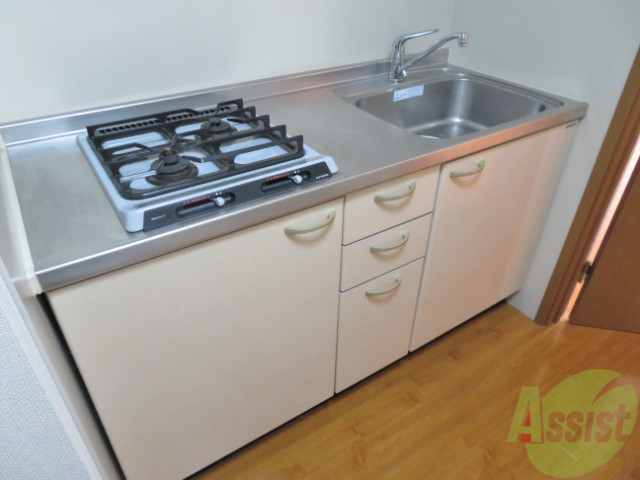 キッチン　シンプルなキッチンです。一人暮らしは最適ですね。