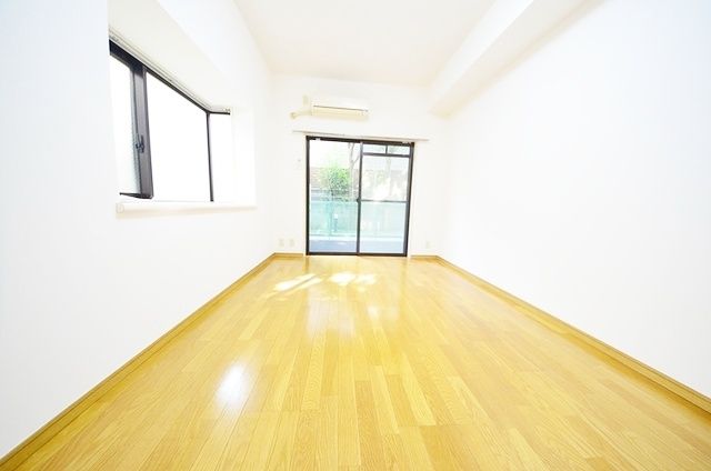 居室・リビング　★別部屋参照★小窓ありません★