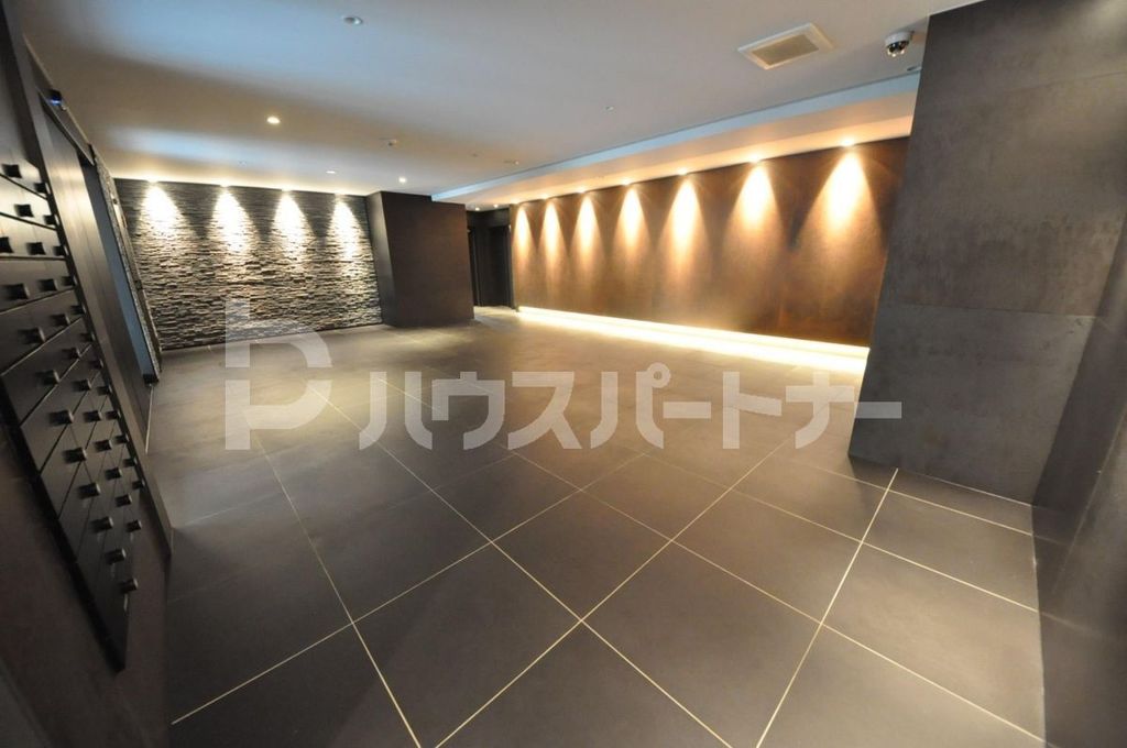 エントランス　庭