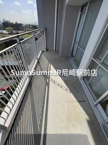 バルコニー　バルコニー付きです