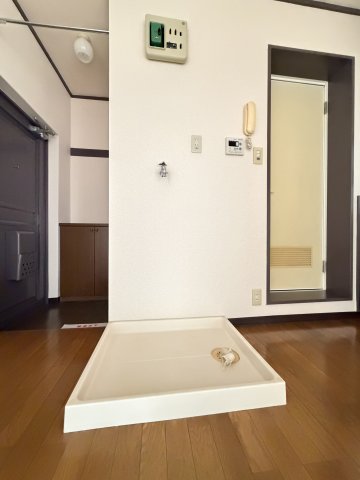 その他設備　室内洗濯機置き場♪