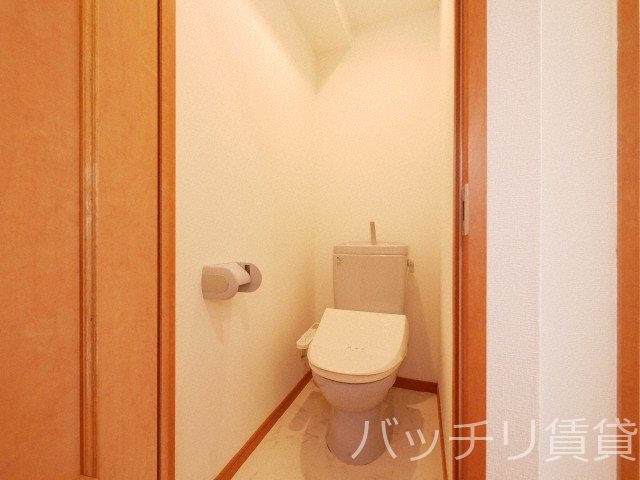 トイレ　同型タイプの為現状優先