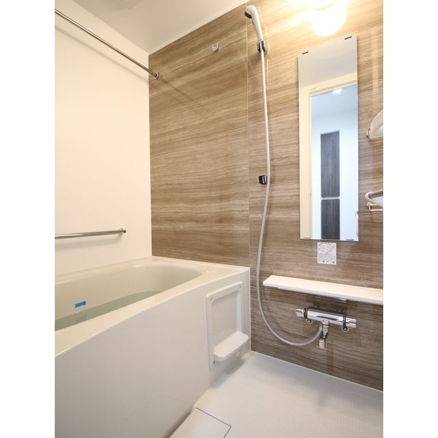 バス・シャワールーム　日々の暮らしに欠かせないお風呂です