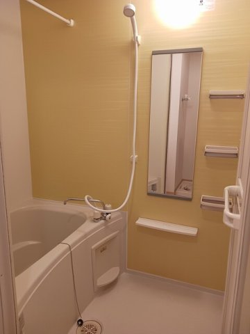 バス・シャワールーム　きれいなお風呂です