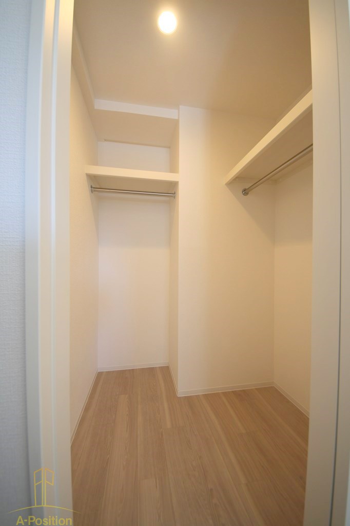 収納　セレニテ難波グランデシュッド