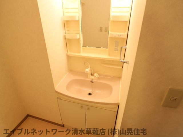 洗面設備　忙しい朝には欠かせない洗面所です