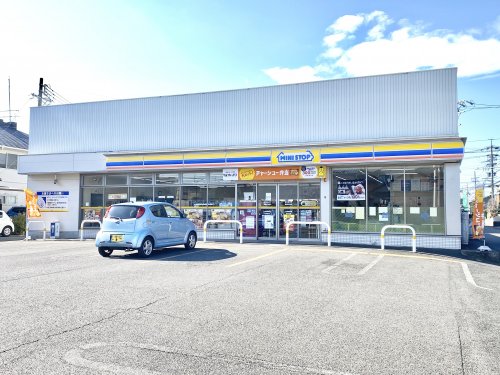 コンビニ　ミニストップ 静岡瀬名南店（コンビニ）まで536m