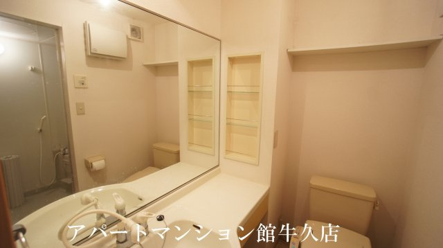 洗面設備　大型洗面化粧台